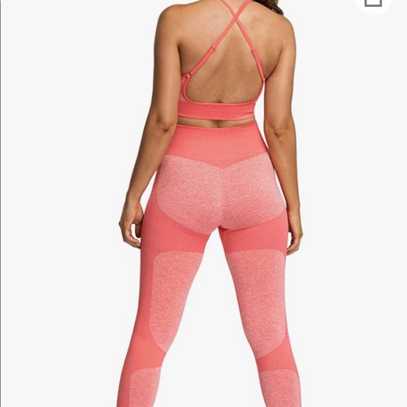 New matching workout set! - Picture 2 of 4